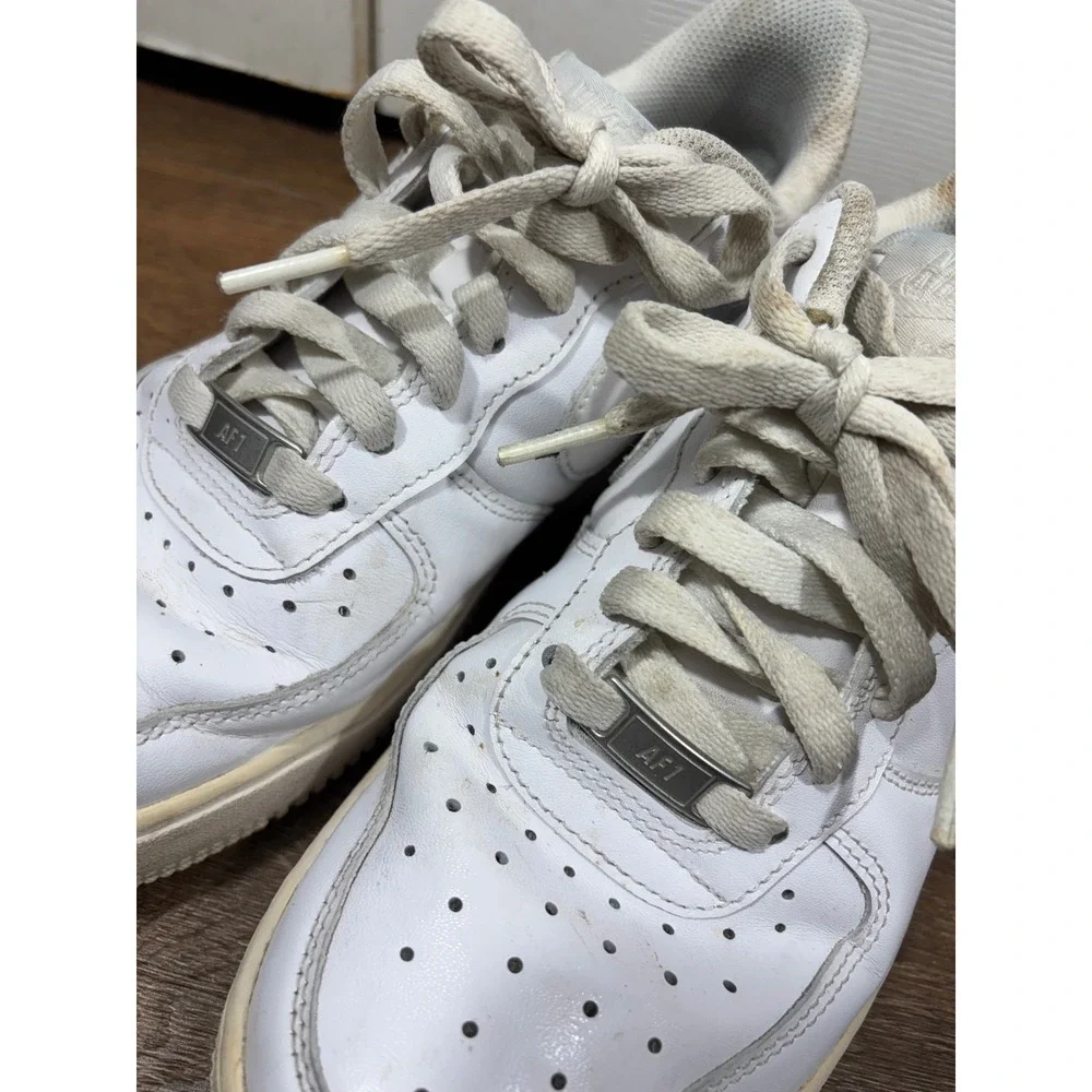 Nike Air‎ Force 1 Low White Leather Sneakers Size 8.5 Women